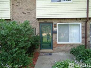 Main picture of 868 N Main St