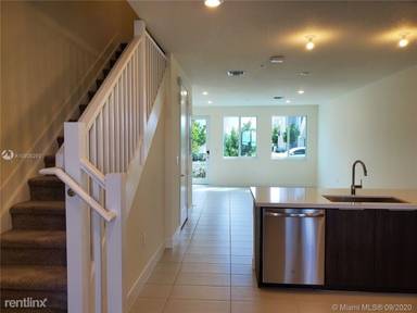 Main picture of 6416 NW 102nd Ct