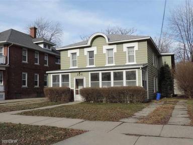 Main picture of 104 Market St