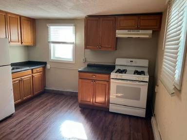 Main picture of 224 E Middle St