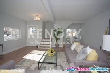 Main picture of 4142 Chase St
