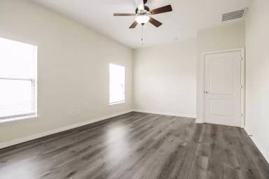 Main picture of 113 Marathon Ln