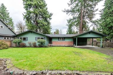 Main picture of 18940 Old River Dr