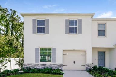 Main picture of 51 Center Grande Rd