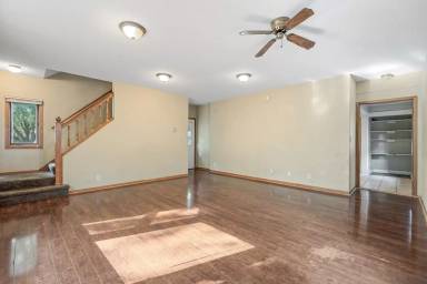 Main picture of 1018 12th Ave SE