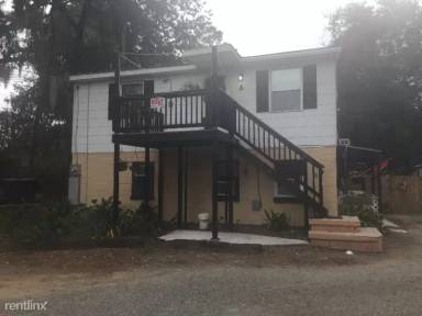 Main picture of 8726 1/2 Hurst Ave