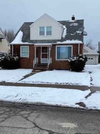 Main picture of 19813 Mohican Ave