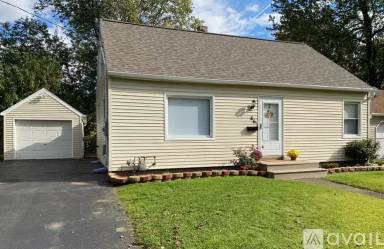 Main picture of 66 Bleacker Rd