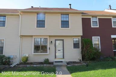Main picture of 303 Hopkins Ct
