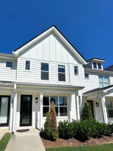 Main picture of 102 Ethelyne Way