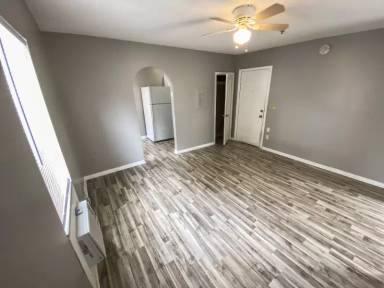 Main picture of 630 Brevard Ave