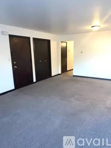 Main picture of 4 Lippincott Rd