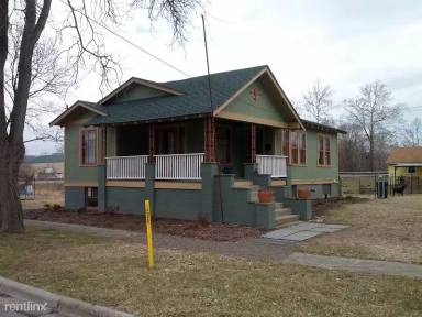 Main picture of 128 W Falls St