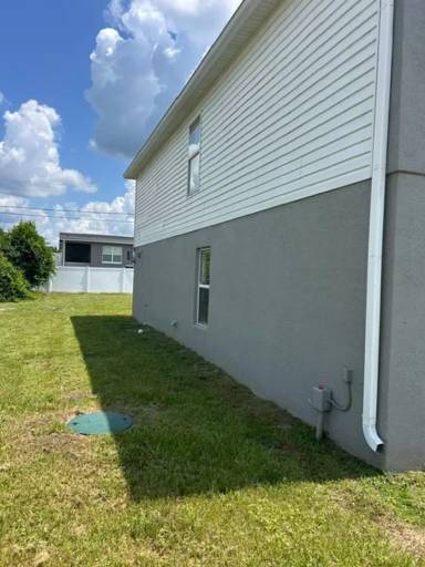 Main picture of 2940 Bedford St