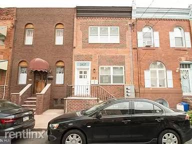 Main picture of 2437 S 13th St