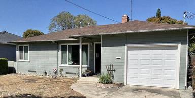 Main picture of 577 Gresham Ave