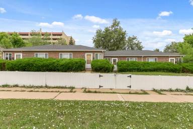 Main picture of 2285 Depew St