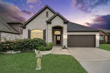 Main picture of 24523 Eucalyptus Way