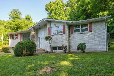 Main picture of 2694 Hillsboro Rd