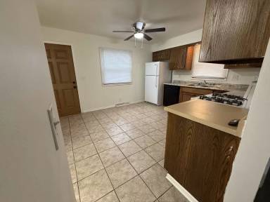 Main picture of 1121 Wilshire Pl