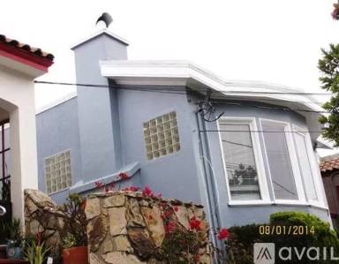 Main picture of 2728 Ulloa St