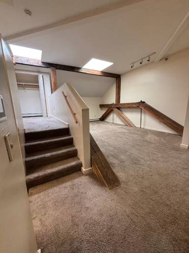 Main picture of 101 N 56th Ave W