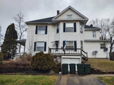 Main picture of 903 Stewart Ave