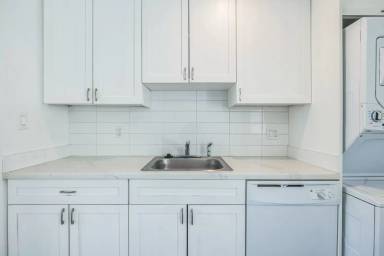 Main picture of 520 S Desert View Dr