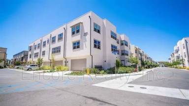 Main picture of 5381 Calle Rockfish