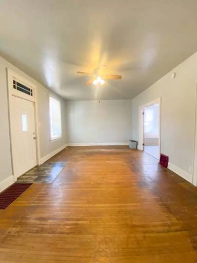 Main picture of 2000 N 5th Ave