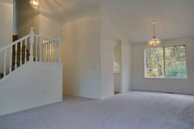 Main picture of 18613 106th Pl SE
