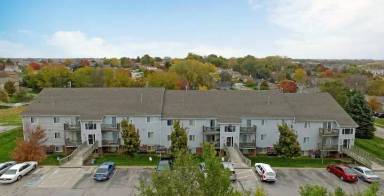 Main picture of 20230 Wirt St