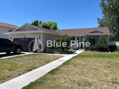 Main picture of 2006 Eagle Pointe Dr