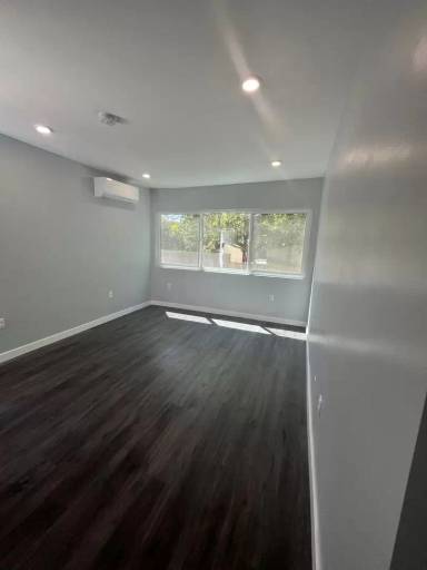 Main picture of 1732 6th Ave Apartments
