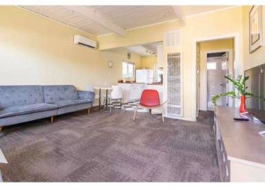 Main picture of 8145 Dodie St