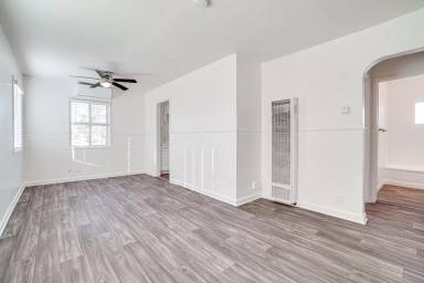 Main picture of 12560 Laurel St