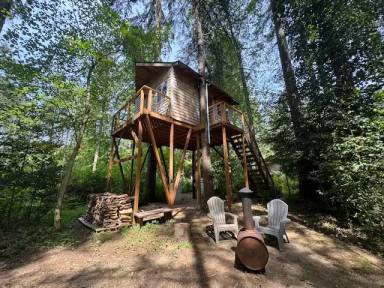 Main picture of 28635 Vashon Hwy SW