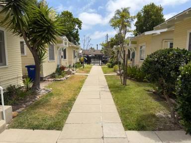 Main picture of 4438 Park Blvd