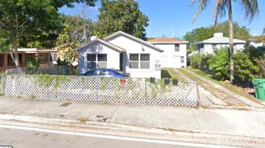 Main picture of 1129 NW 40th St