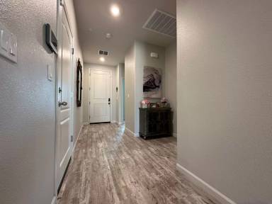 Main picture of 1340 Dorrington Ln
