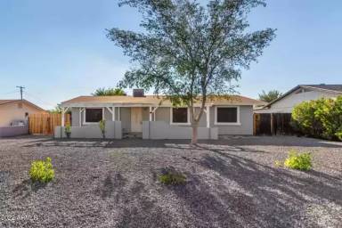 Main picture of 530 N 104th Pl