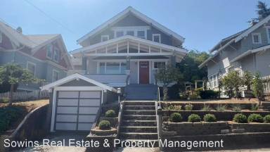 Main picture of 461 Grand Ave