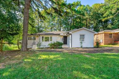 Main picture of 2555 Mellville Ave