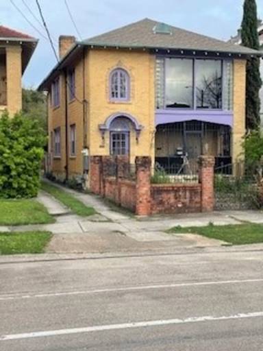 Main picture of 2817 Paris Ave
