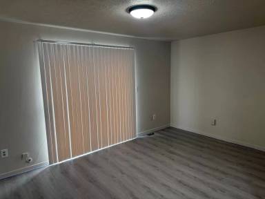 Main picture of 131 W 2575 N