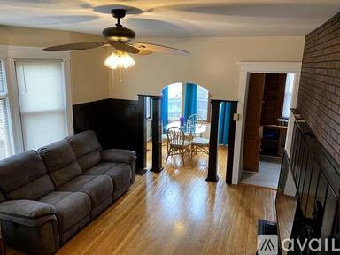 Main picture of 925 Westcott St