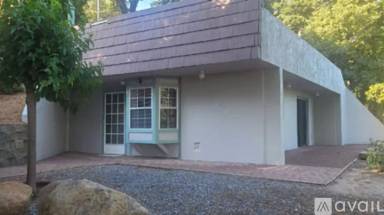 Main picture of 4650 Eight Mile Rd