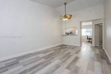 Main picture of 6435 SW 130th Ave