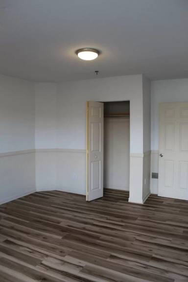 Main picture of 116 W 8th Ave