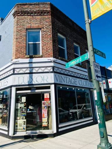 Main picture of 3001 W Cary St